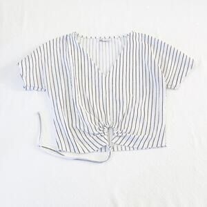 Zara Black and White Loophole Cropped Top SZ M NWOT